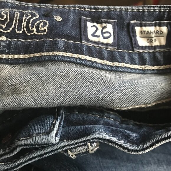 Miss Me Standard Crop Stretch Bling Wings Jeans Size 26 - Picture 7 of 7
